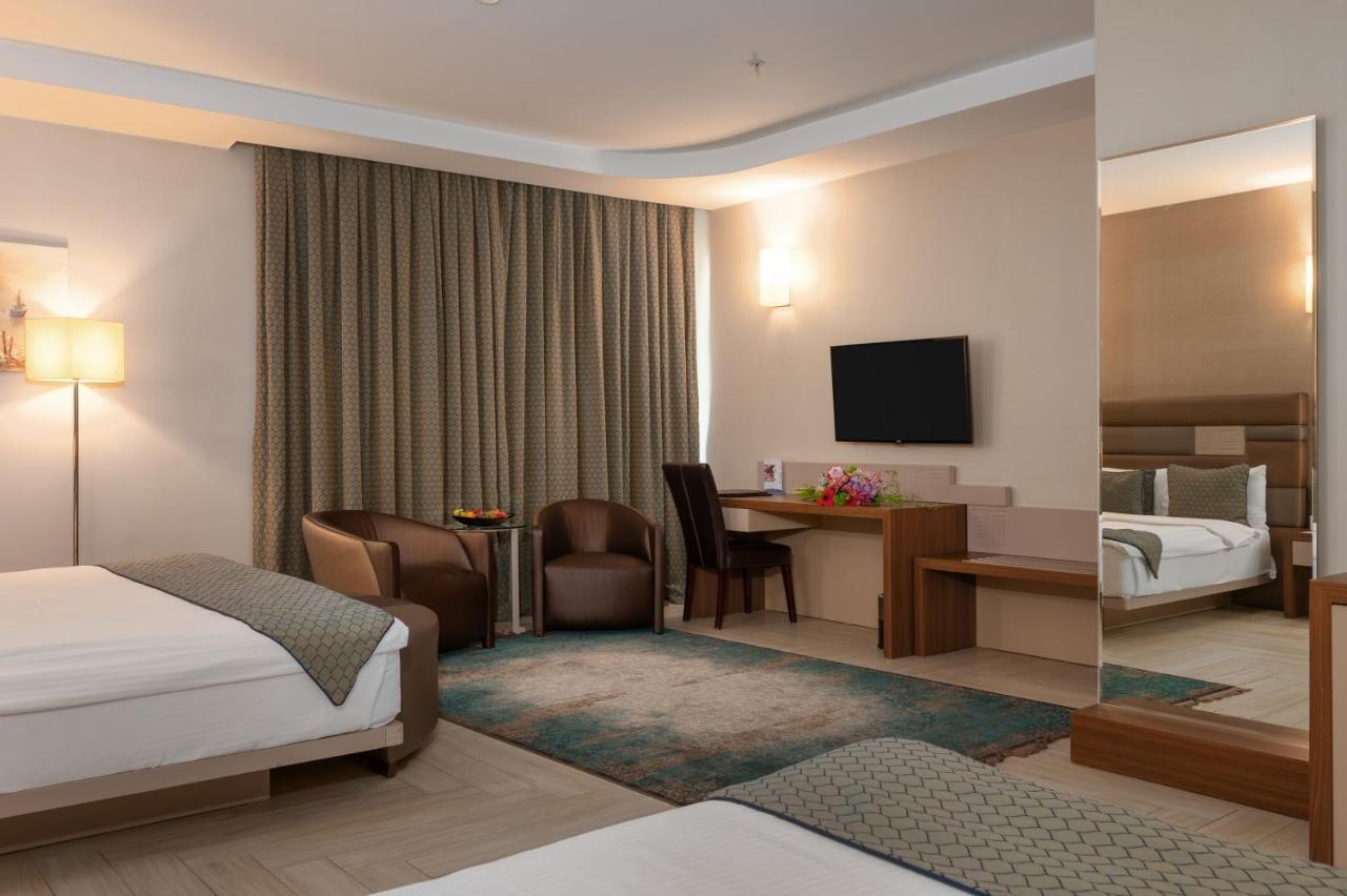 Titanic Hotel & Spa Sulaymaniyah Екстер'єр фото A room at the hotel